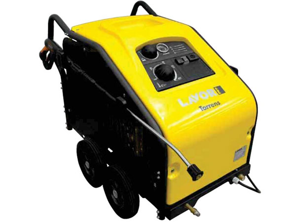 Diesel heated hot water high pressure cleaner